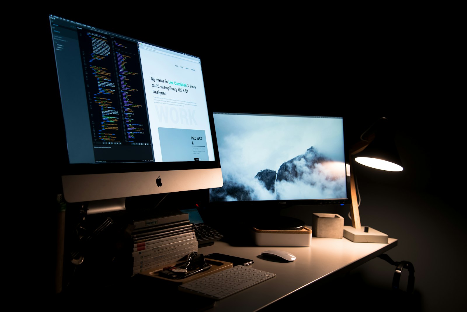 Diseño de páginas web en Medellín: estación de trabajo de diseño y código, por Crece Web Design & Marketing